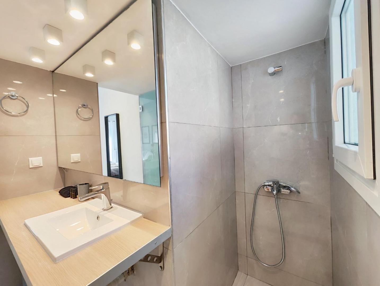 Zea Apartments Piraeus Room photo